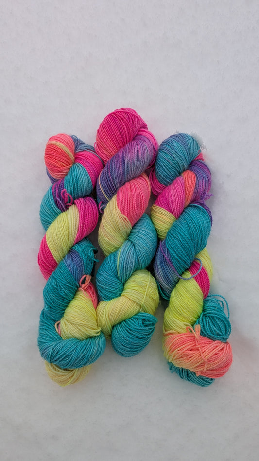 Hand-Dyed 80s Tracksuit Sock Yarn