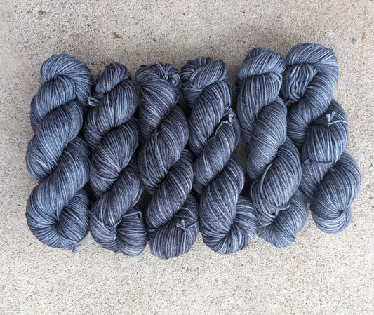 Hand-dyed Charcoal Grey Worsted | 100% Superwash Merino Yarn